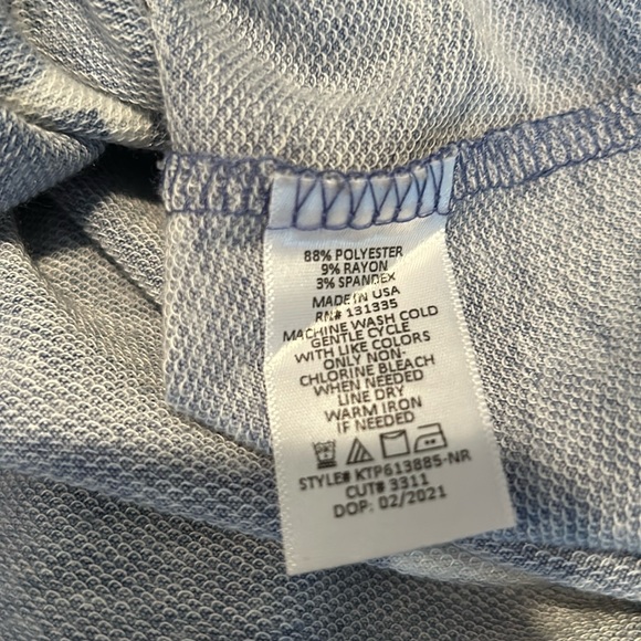 Worn 1X, socialite, women’s LS, lightweight, cropped top in star print - Picture 5 of 5